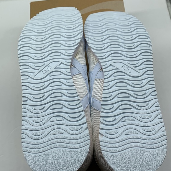 ASICS WOMEN RUNNING SHOES TIGER RUNNER SIZE 8 WHITE/ SKY - Picture 6 of 6